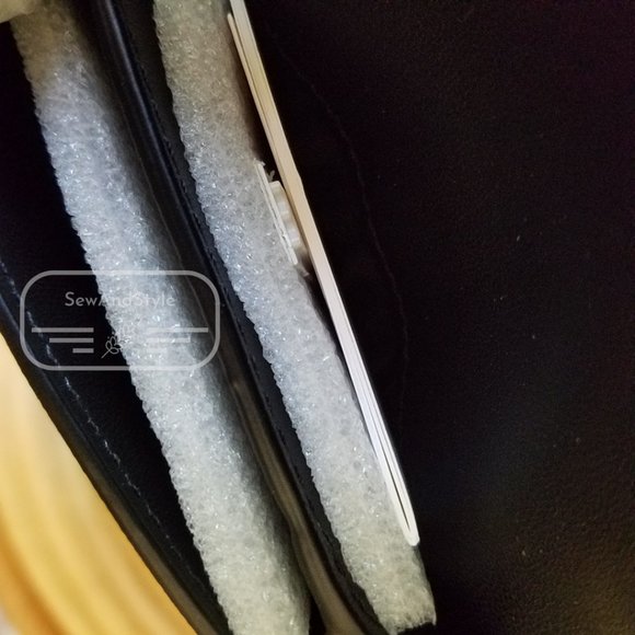 NS FLAP PHONE CROSSBODY CAMERON BLACK NORTH SOUTH BRAND NEW WITH TAG - Picture 6 of 6